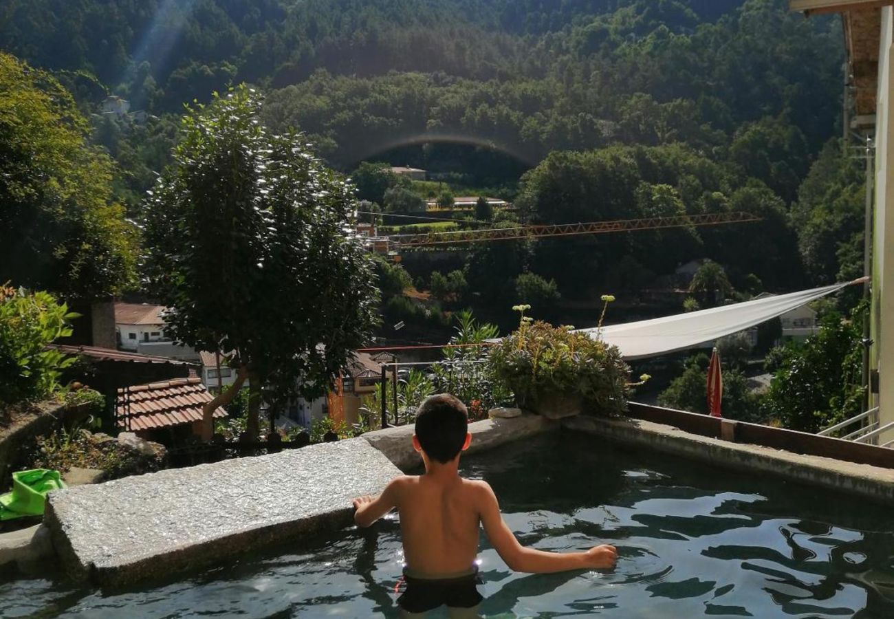 Casa rural em Gerês - Tea House Gerês