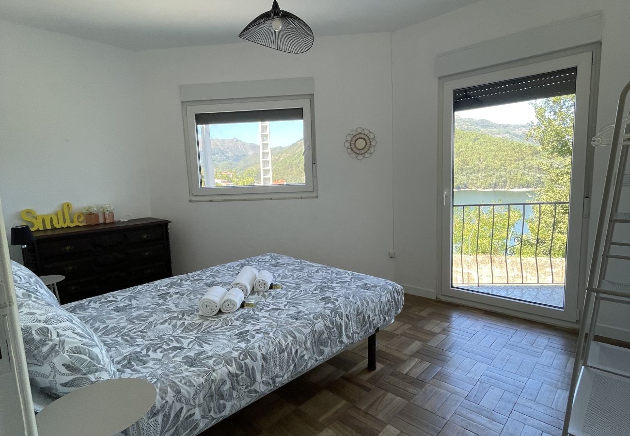 Casa em Gerês - Casa da Cruz