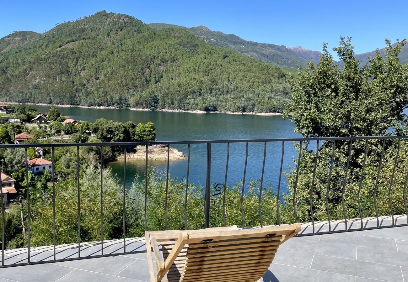 Casa em Gerês - Casa da Cruz