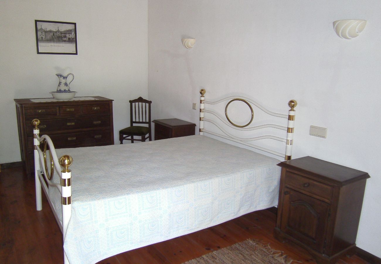 Cottage in Vieira do Minho - Casa do Barreira