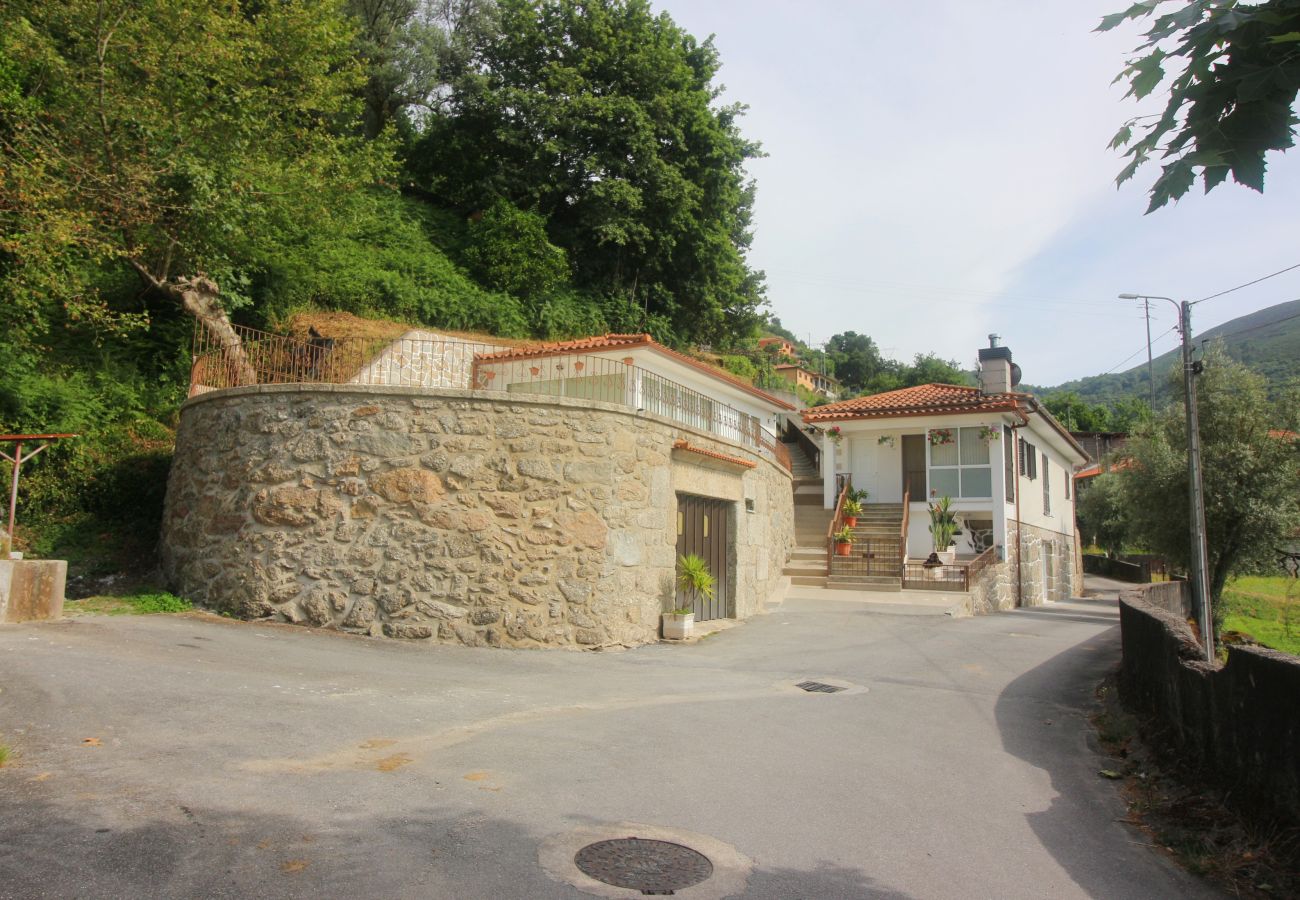Cottage in Terras de Bouro - Casa da Idalina