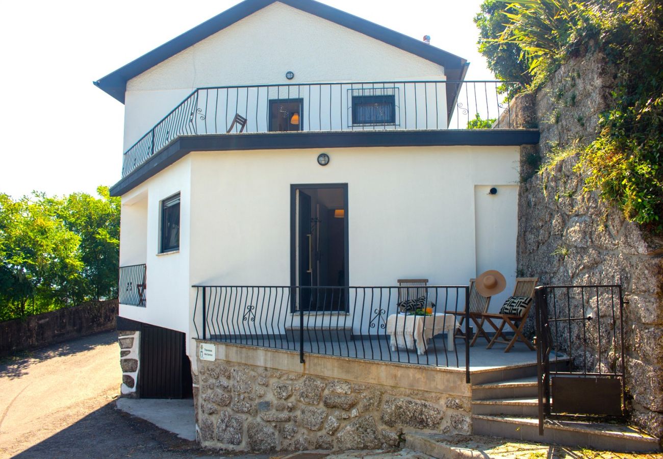 Farm stay in Rio Caldo - Casa da Cruz