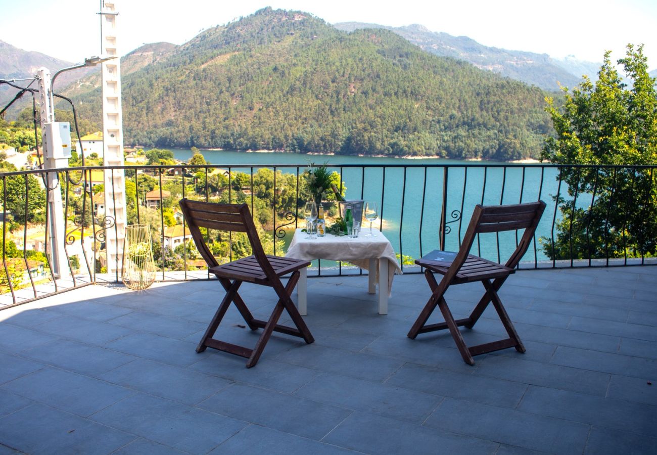 Farm stay in Rio Caldo - Casa da Cruz